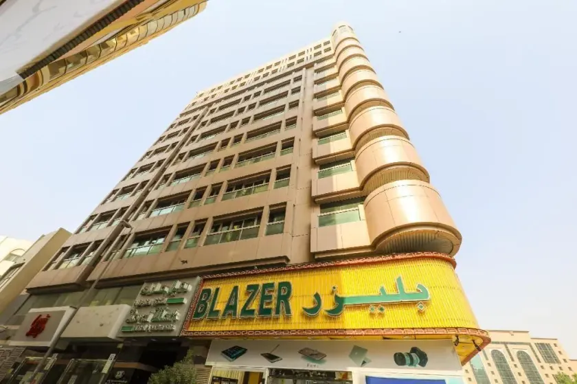 New Royal Mark Hotel Apartments - Image 1