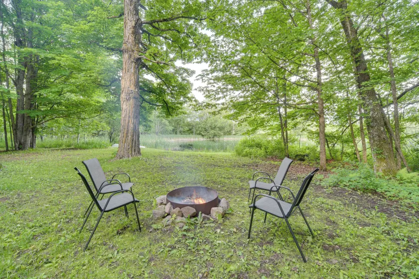 Authentic Log Cabin w/ Private Pond in Glidden - Image 1