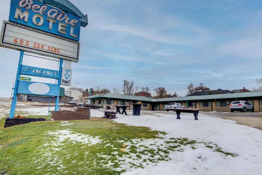 Bel Aire Motel Chamberlain Near Missouri River I 90 - Image 1