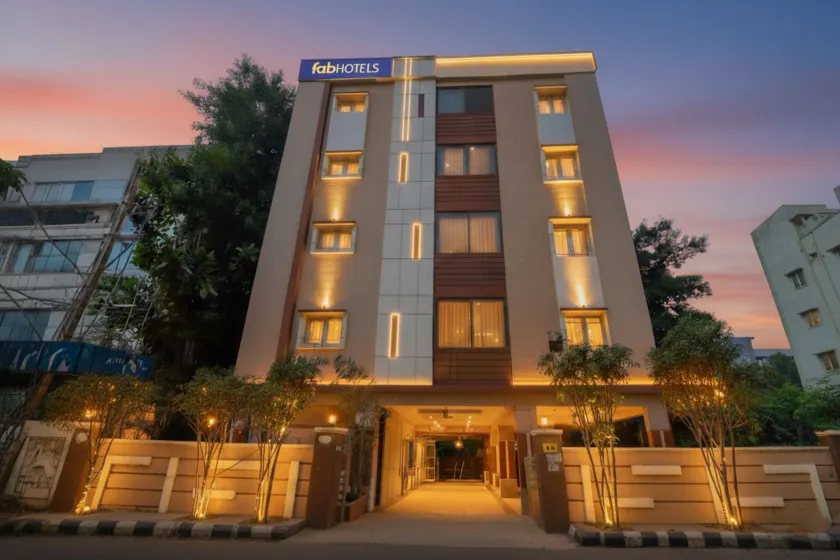 FabHotel Golden Gate - Image 1