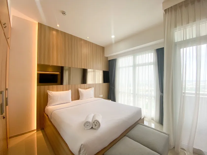 Good Deal and Elegant Studio Vasanta Innopark Apartment By Travelio - Image 1