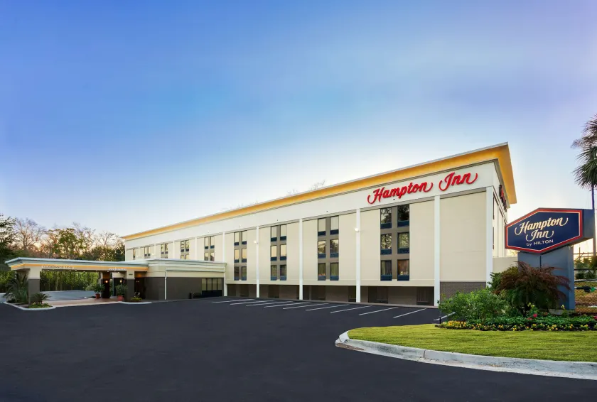 Hampton Inn Gainesville - Image 1