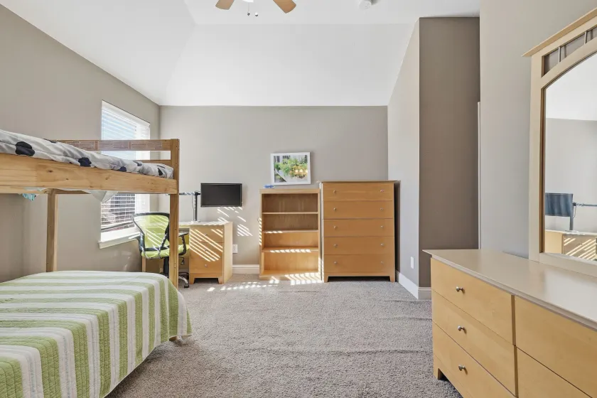 Spacious 4BR Home in Frisco Ideal for Long Stays - Chambre