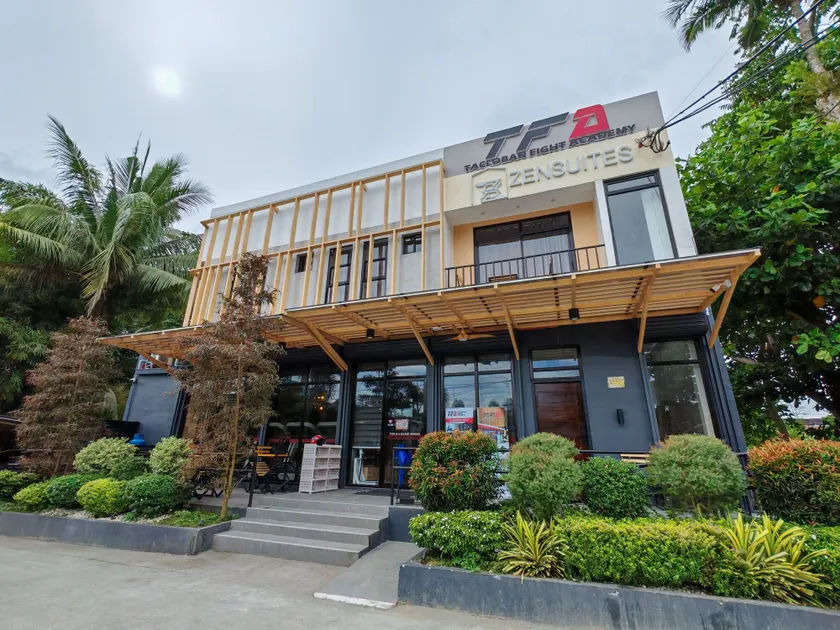 ZenSuites Hotel Tacloban - Image 1