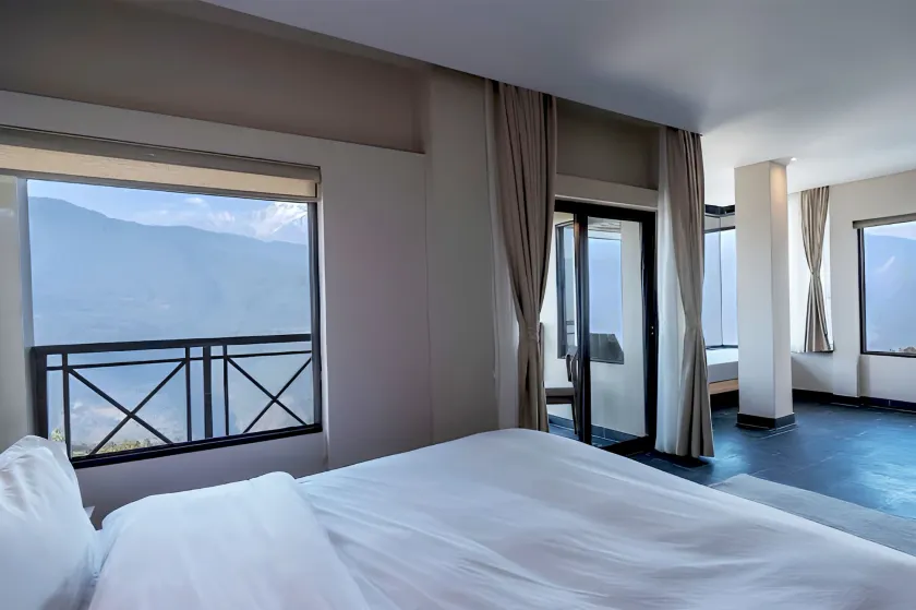 Nana Mountain Resort Mt Annapurna View - Image 1