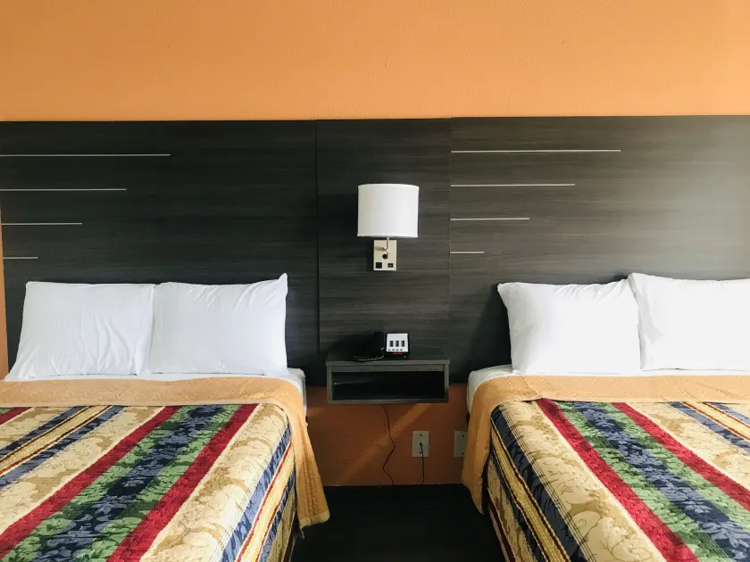 Monsoon Inn - Room
