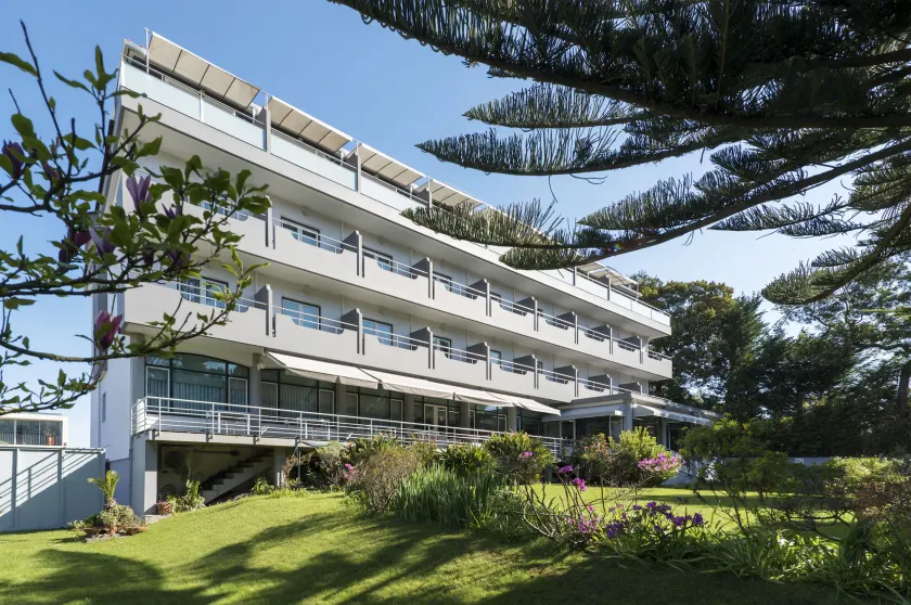 Varzinn Hotel - Image 1