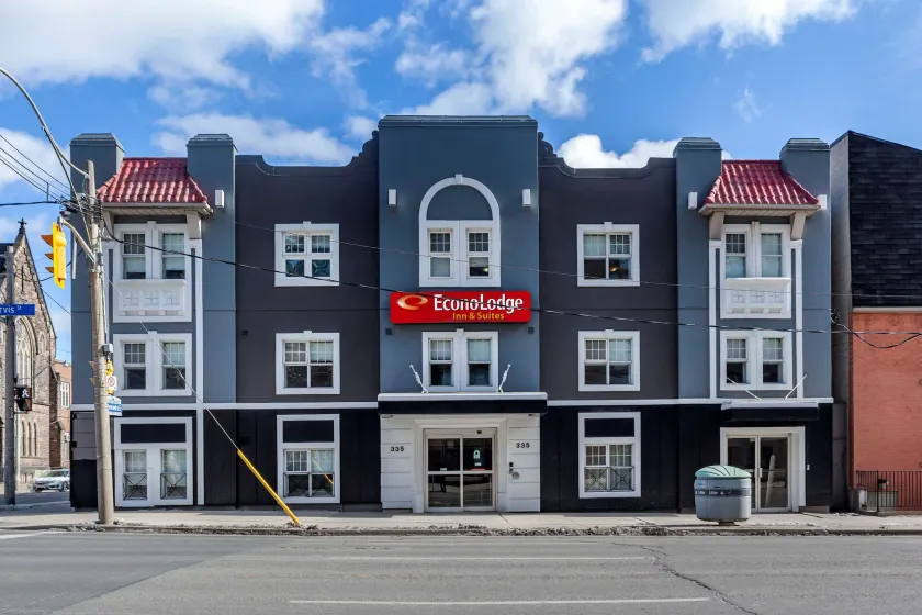EconoLodge Downtown Toronto - Image 1