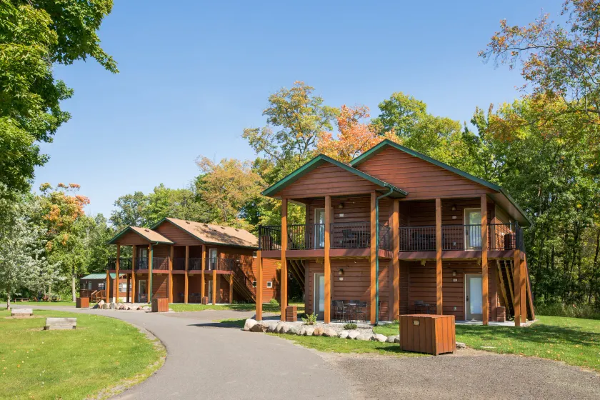 Appeldoorn's Sunset Bay Resort - Image 1