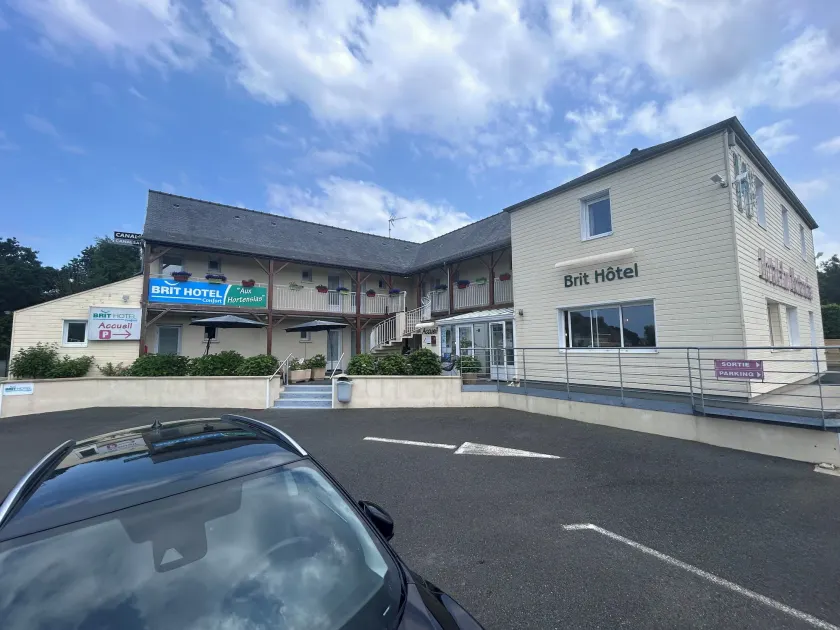 BRIT HOTEL Lannion vers Perros-Guirec - Image 1