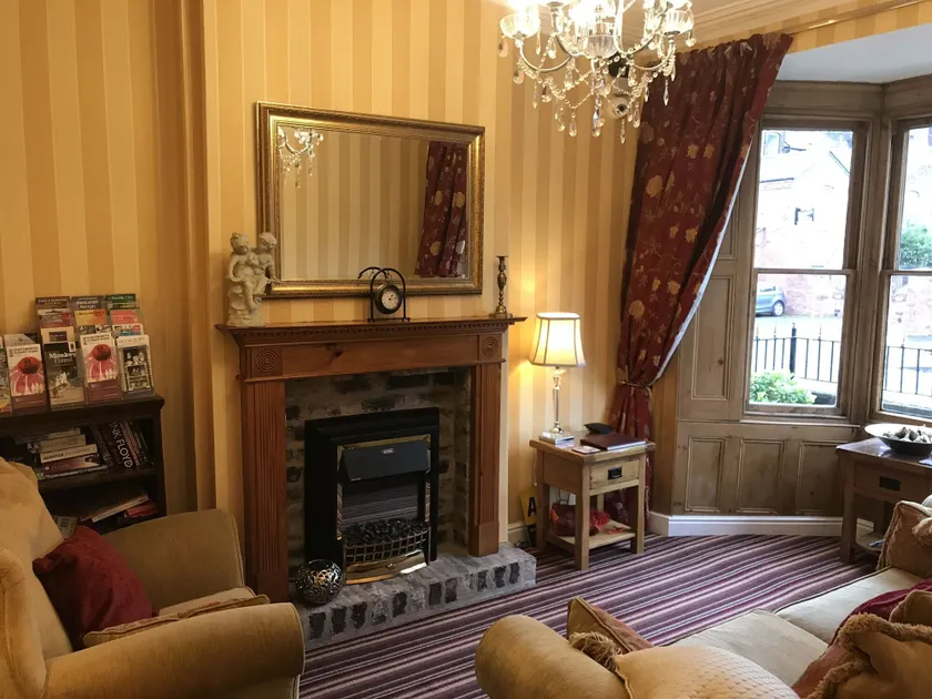 Clayhanger Guest House - Image 1