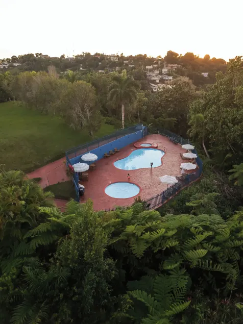 El Oasis Hotel - Image 1