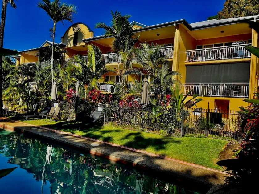 The York Beachfront Holiday Apartments - Image 1