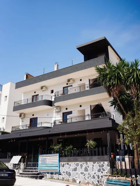 Corner Hotel - Image 1