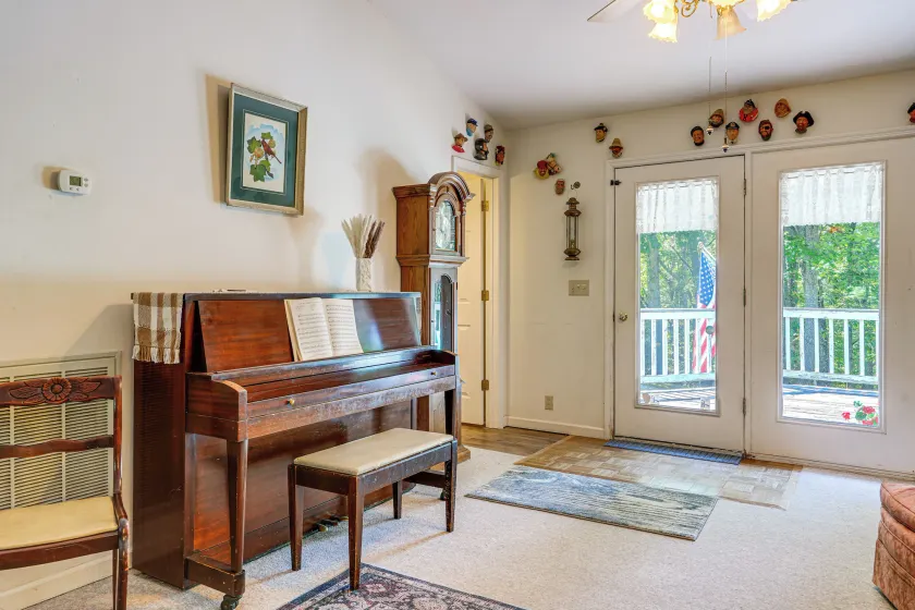 Peaceful Harrison Home w/ Porch & Grill! - Parte interna
