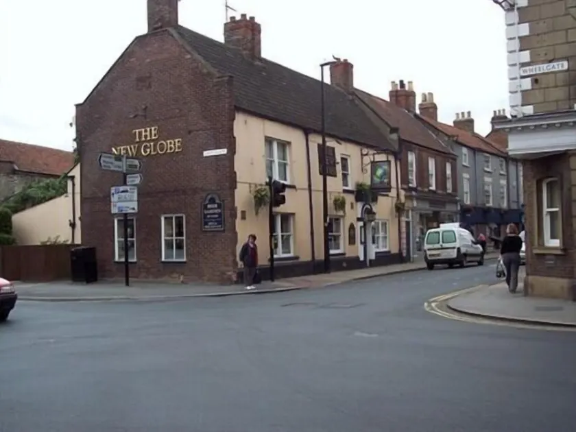 The New Globe Inn - Image 1