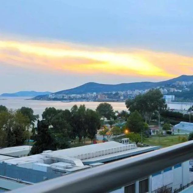 Esperia Hotel - Image 1