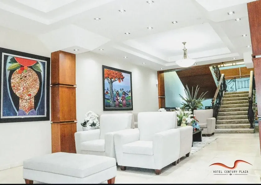 Hotel Century Plaza - Image 1