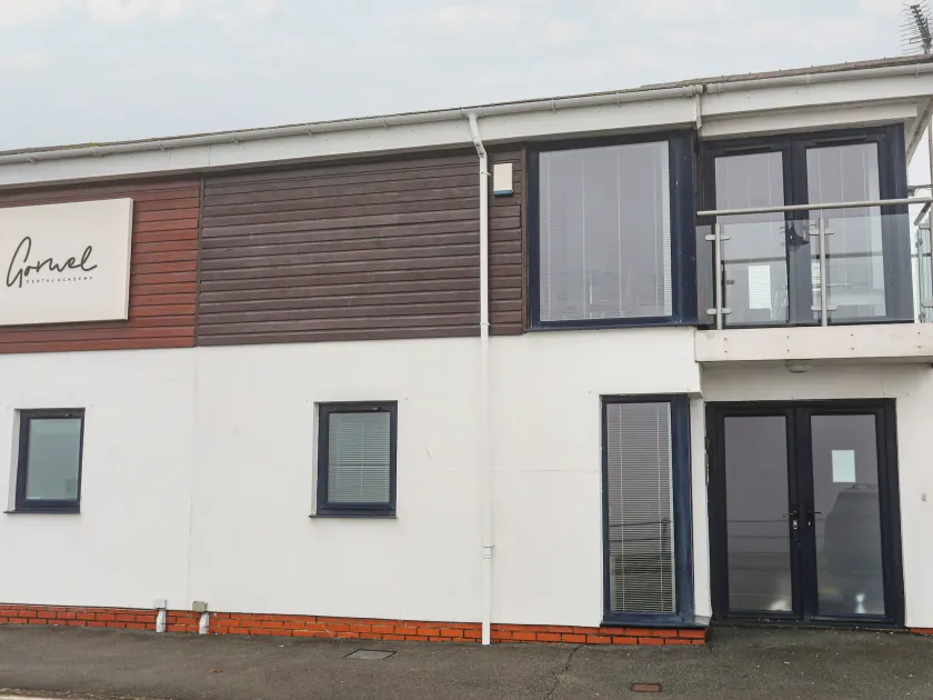 3 Marina View - Image 1
