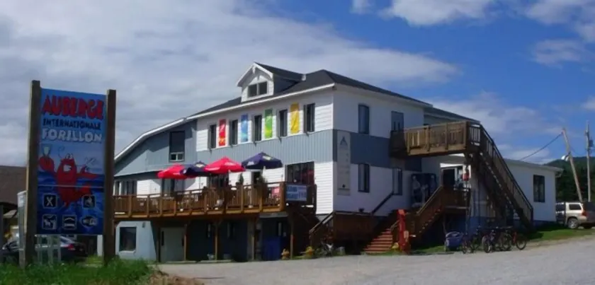 Auberge Internationale Forillon - Hostel - Image 1