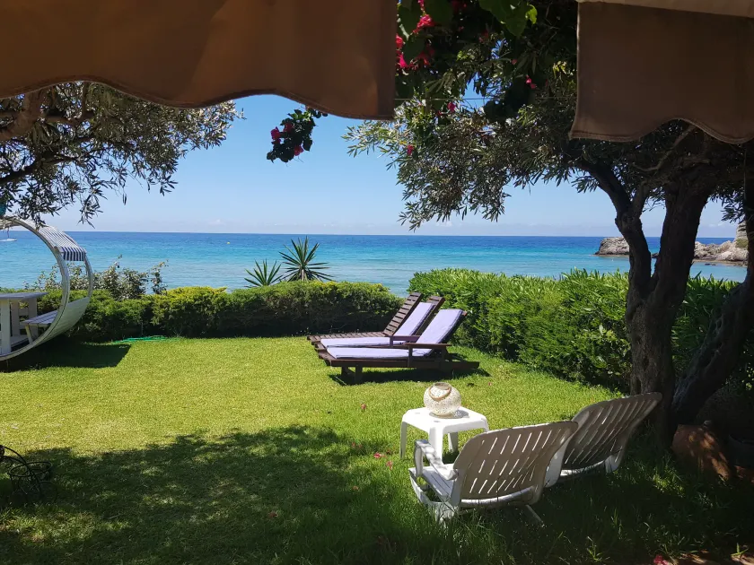 Corfu Glyfada Beach Apartment 13 - Image 1