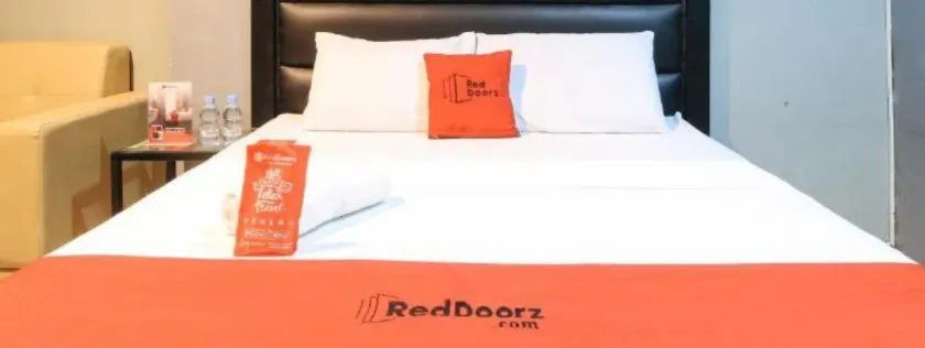 RedDoorz @ P Florentino Street Sampaloc Manila - Image 1