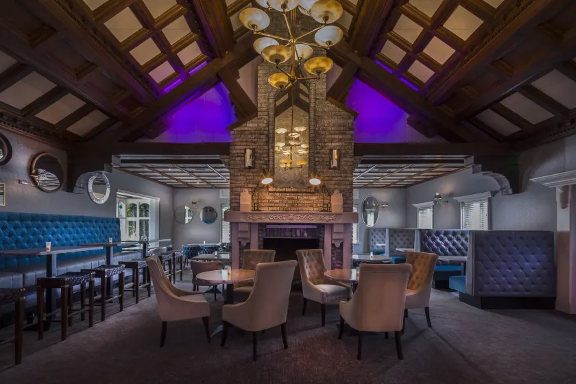 Treacys Oakwood Hotel, Shannon - Image 1