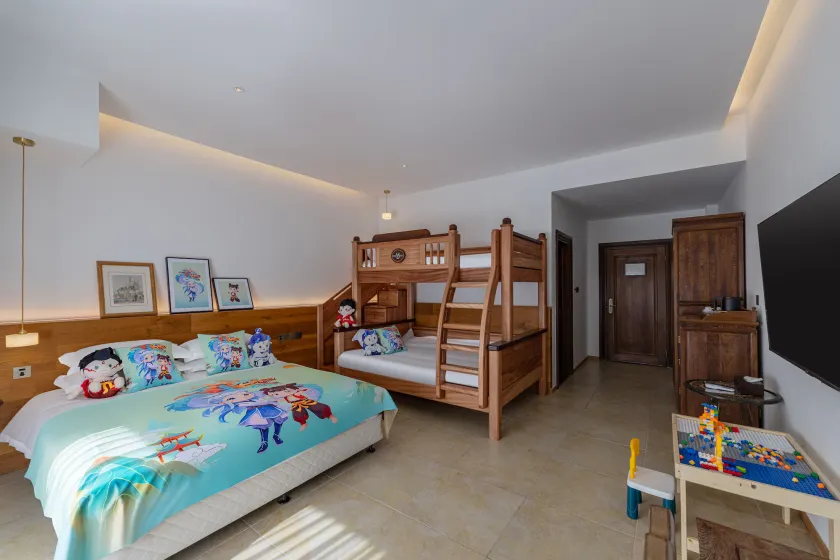 Yunfu Mid Hill Resort Hote - Image 1