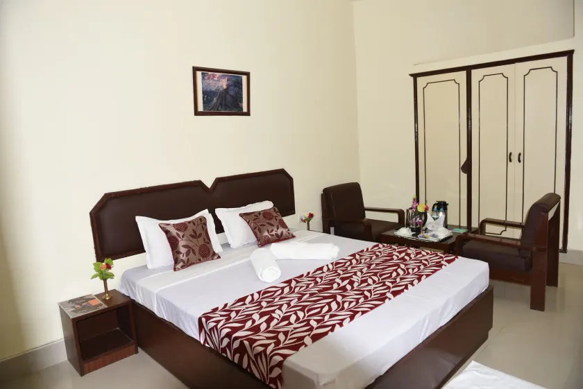 Hotel Lumbini International - Image 1