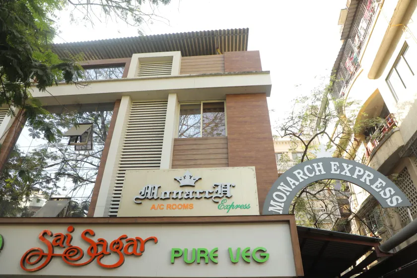 Hotel Express INN, Panvel - Image 1