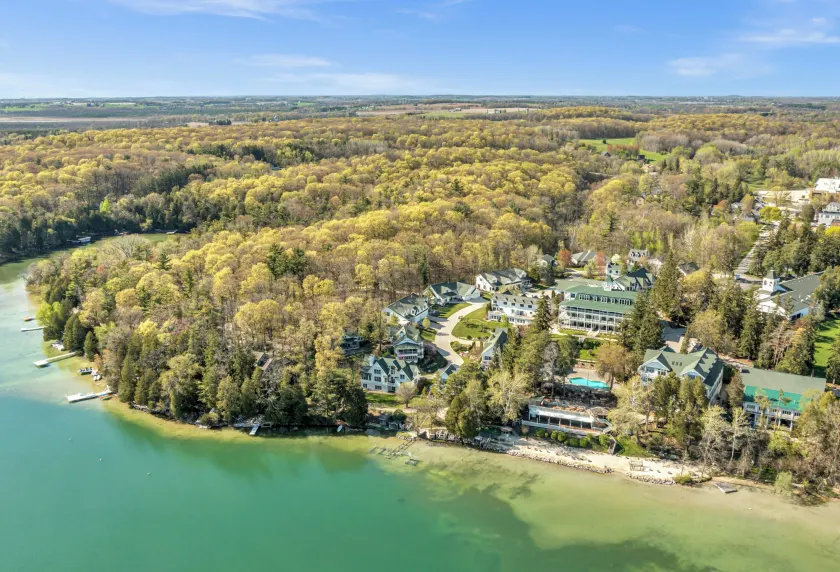 Victorian Inn Elkhart Lake - Image 1