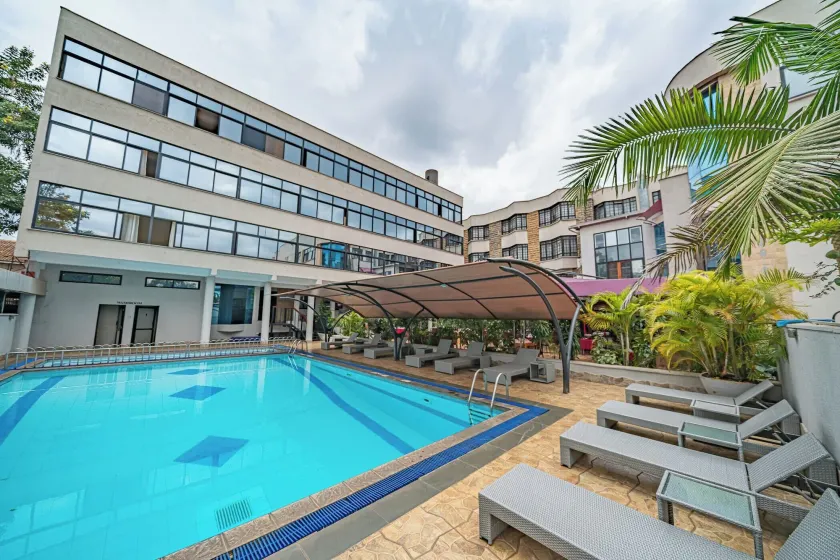 Weston Hotel - Image 1