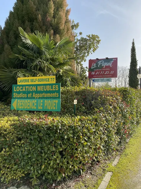 Le Piquet Résidence - Image 1