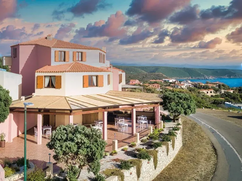 Hotel Trinità dei Corsari - Image 1