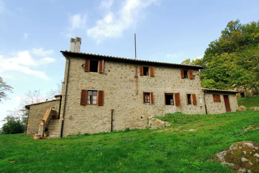 View of Monte Amiata for 3 guests Agriturismo La Piaggia - Vivo dOrcia - Image 1