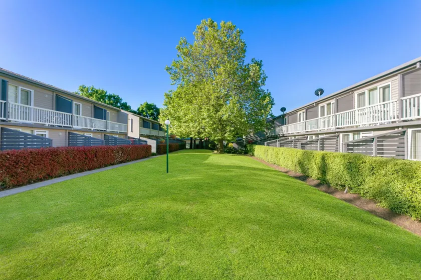 Summer East Apartments - Image 1