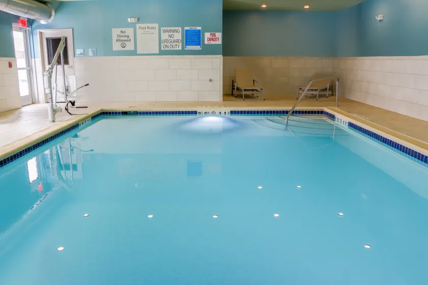 Holiday Inn Express & Suites - Detroit Northwest - Livonia by IHG - Image 1