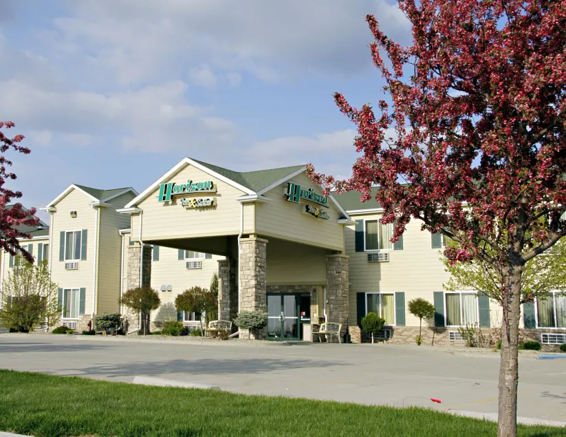 Horizon Inn & Suites - Image 1