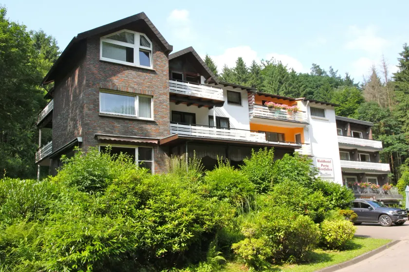 Waldhotel Porta Westfalica - Image 1