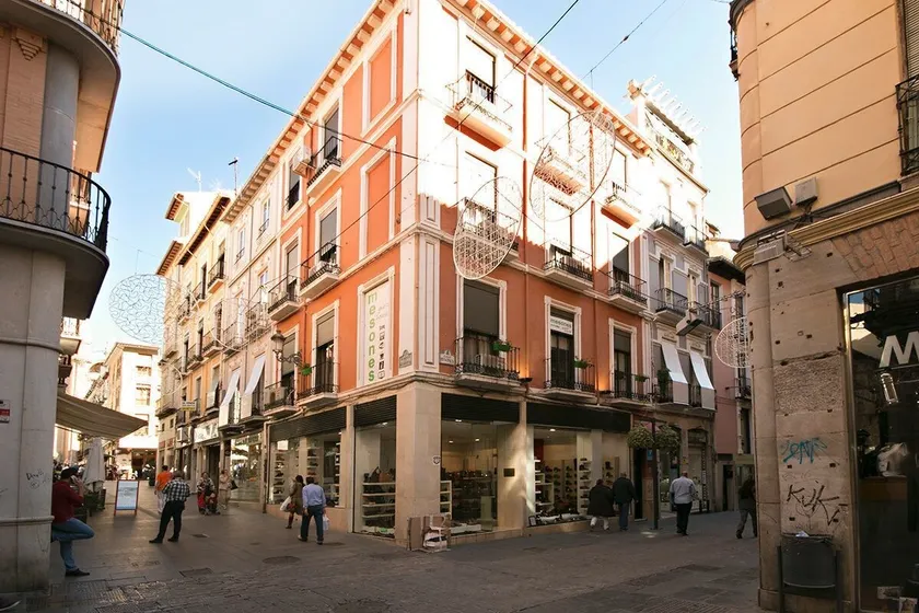 Pension Mesones - Image 1