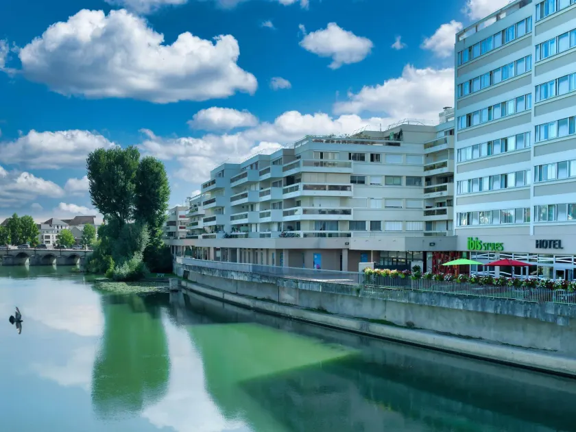 ibis Styles Meaux Centre - Image 1