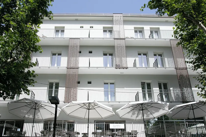 Hotel Hollywood - Image 1