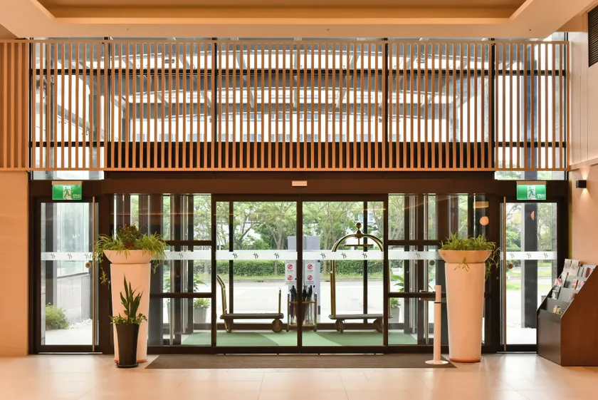 Holiday Inn Taoyuan Airport by IHG - Entrada interior