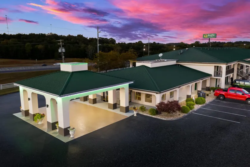 Quality Inn Dandridge - Image 1