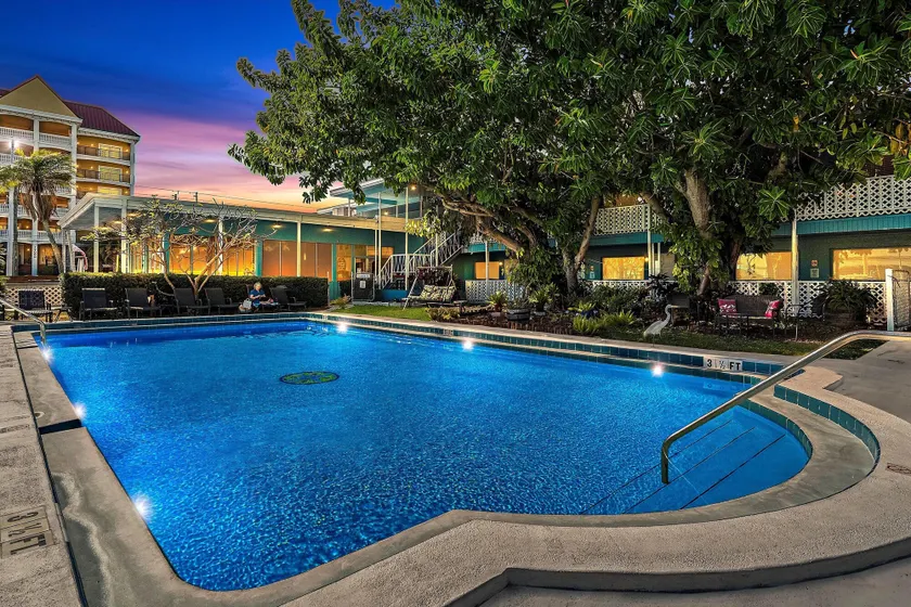 Malibu Resort Motel - Image 1