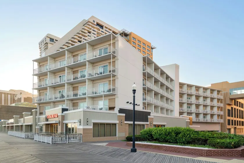 The Seahaus Hotel, Atlantic City Boardwalk, a Tribute Portfolio Hotel - Image 1