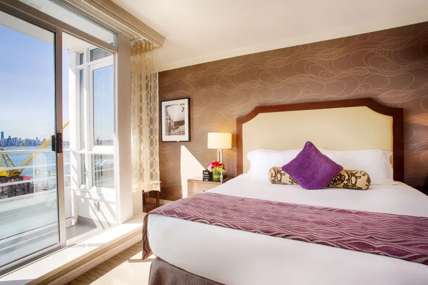 Pinnacle Hotel at the Pier - Image 1