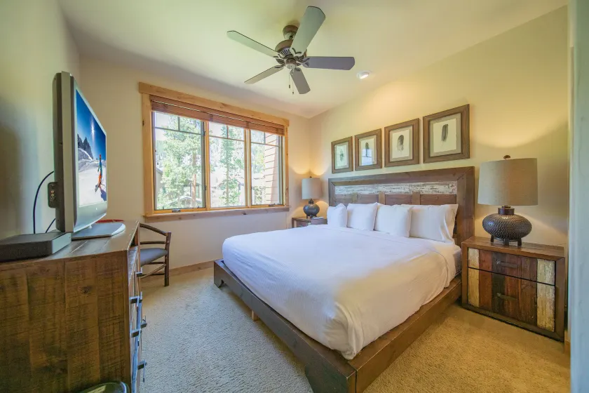 Settlers Creek 6514 by SummitCove Lodging in Colorado - Room