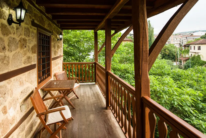 Boutique Hotel Kokkino Spiti - Image 1