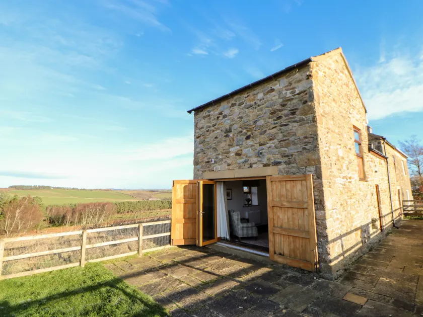 Blackburn Cottage Barn - Image 1